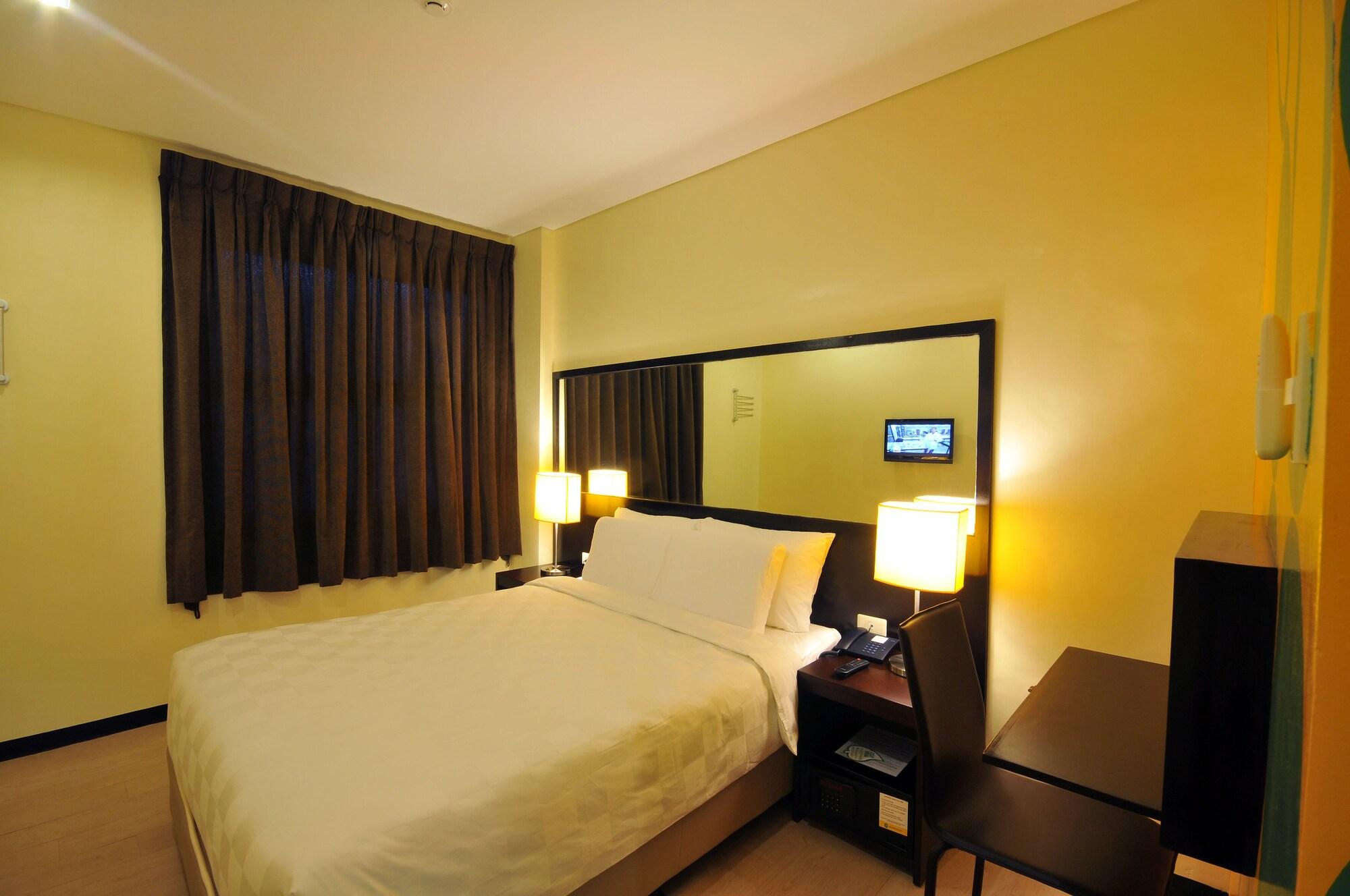 Go Hotels Dumaguete Dumaguete City Екстериор снимка