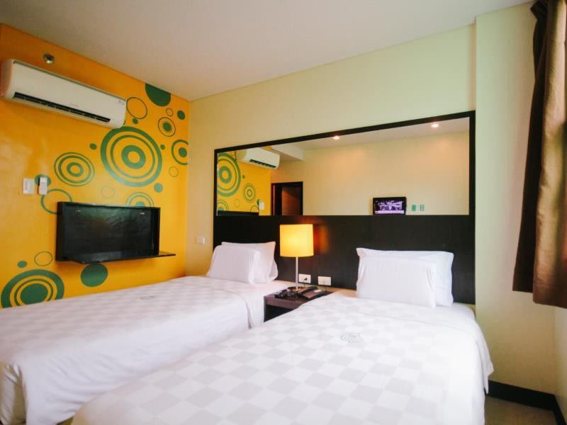 Go Hotels Dumaguete Dumaguete City Екстериор снимка