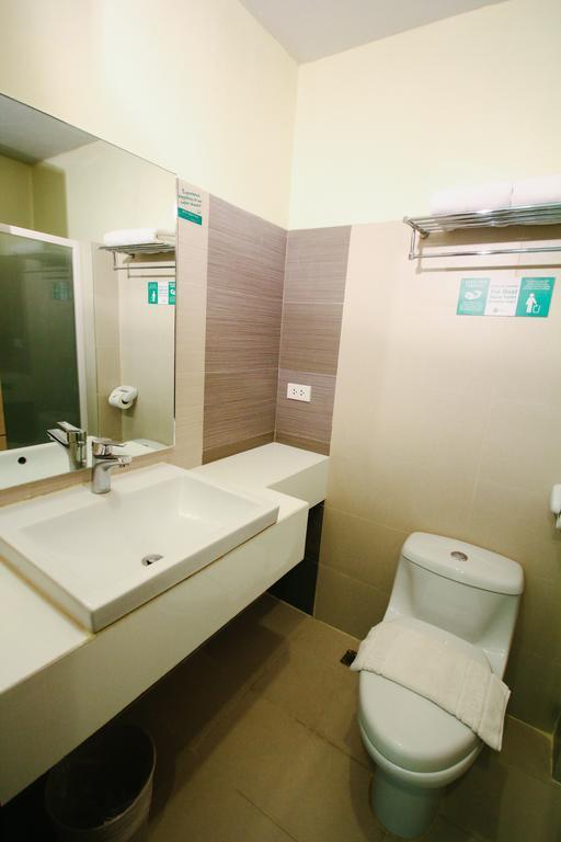 Go Hotels Dumaguete Dumaguete City Екстериор снимка