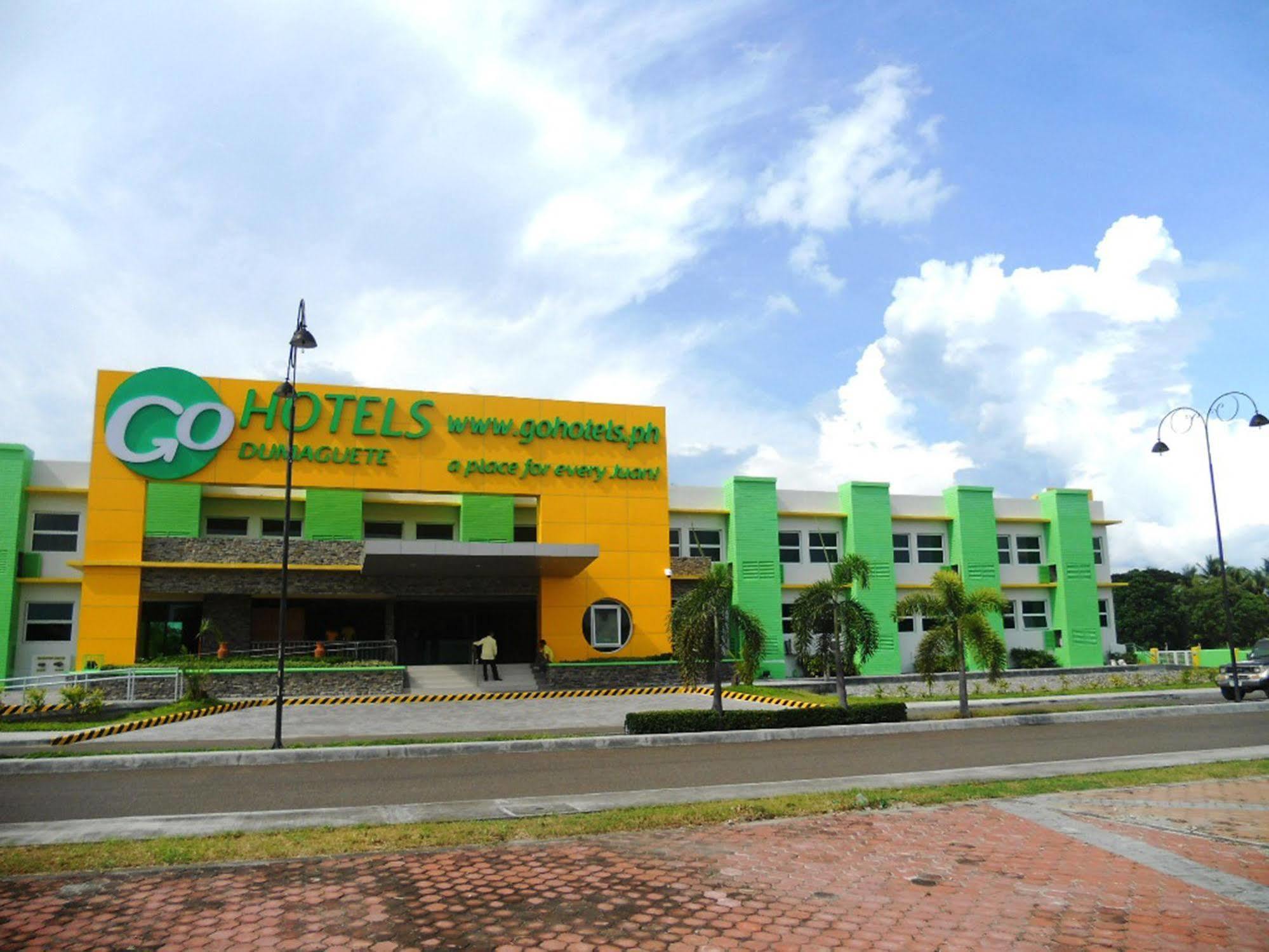 Go Hotels Dumaguete Dumaguete City Екстериор снимка